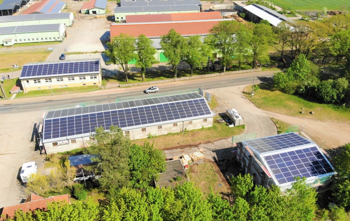 Photovoltaik Anlage kaufen in Plate